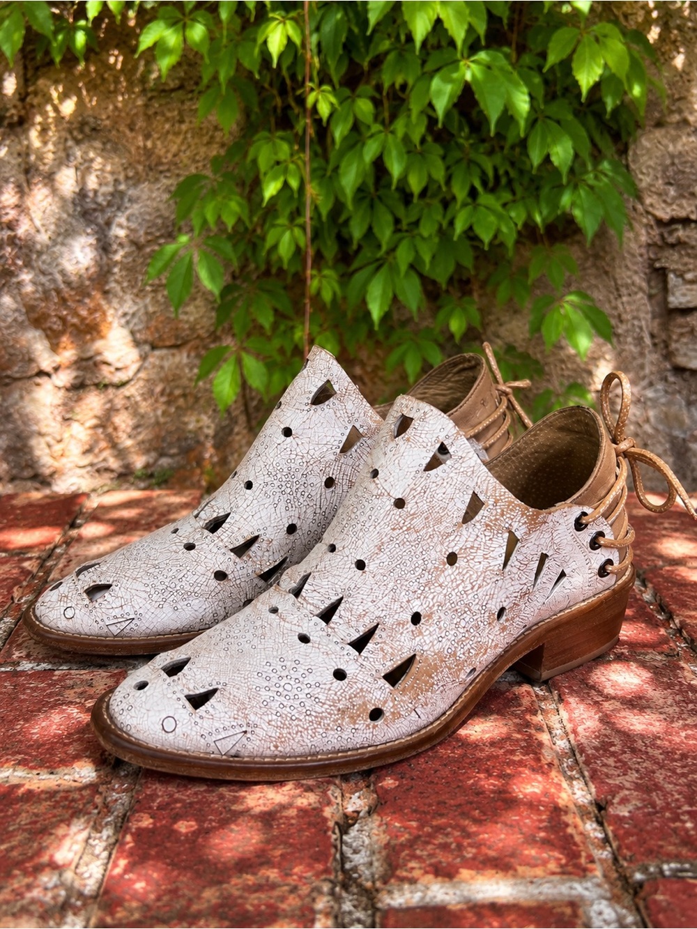 MUSSE & CLOUD Laser Cut Neutral Laced Back Ankle Boots, 9/40 EU